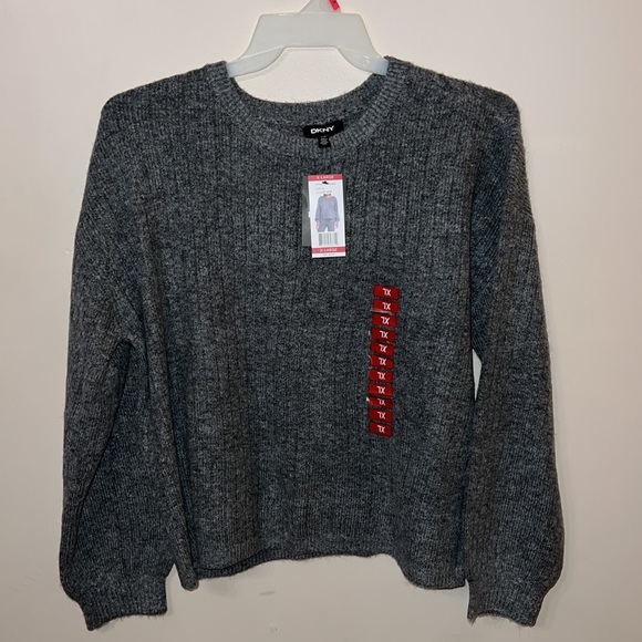 DKNY women’s Cashmere Blend sweater. - Picture 8 of 16